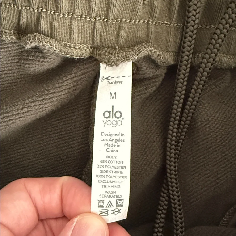 ALO Yoga gently used